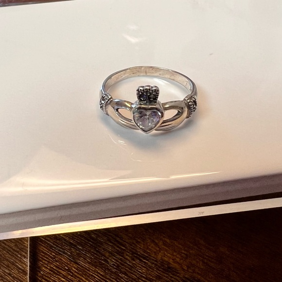 925 Sterling Silver stamp. Sapphire. Ring - Picture 4 of 5